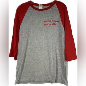 Build Bikes Not Walls Raglan Red Gray T-Shirt SZ L Gildan Heavy Cotton Political